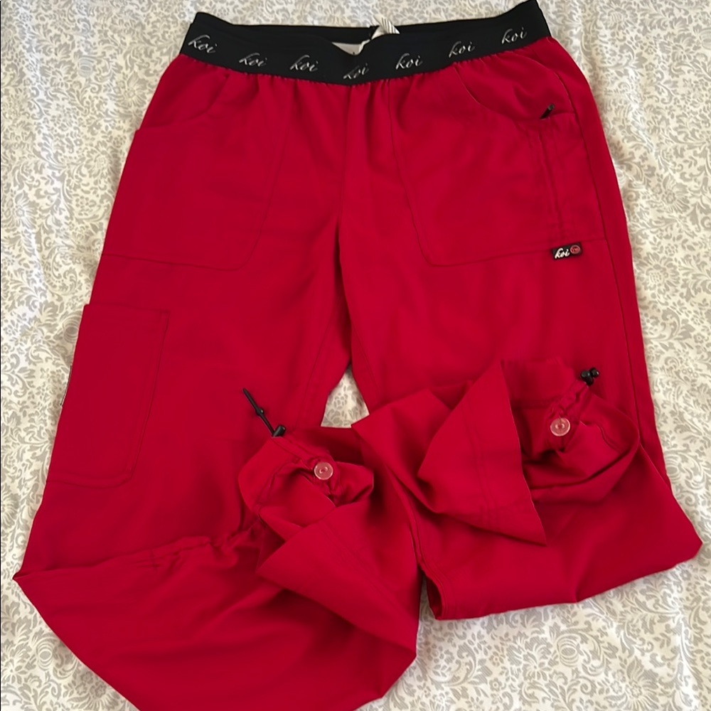 Koi Red Scrub set